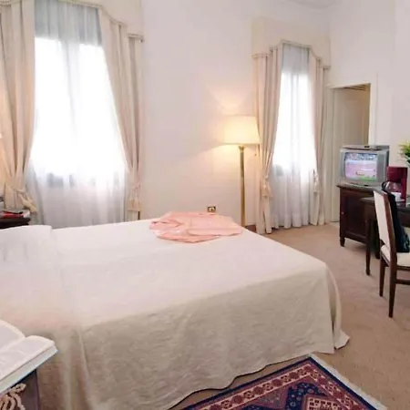 Kır Evi Crispi Mestre